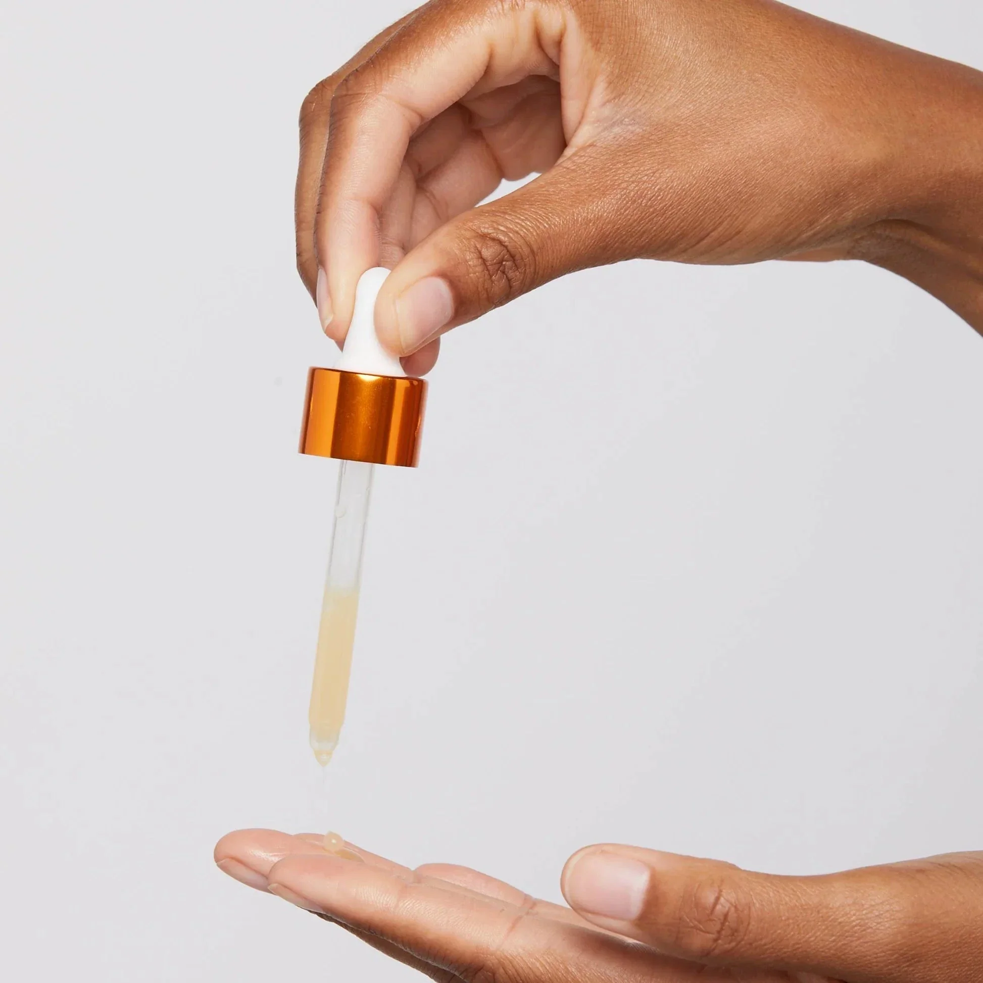 biolumin-c vitamin c serum - Image 6