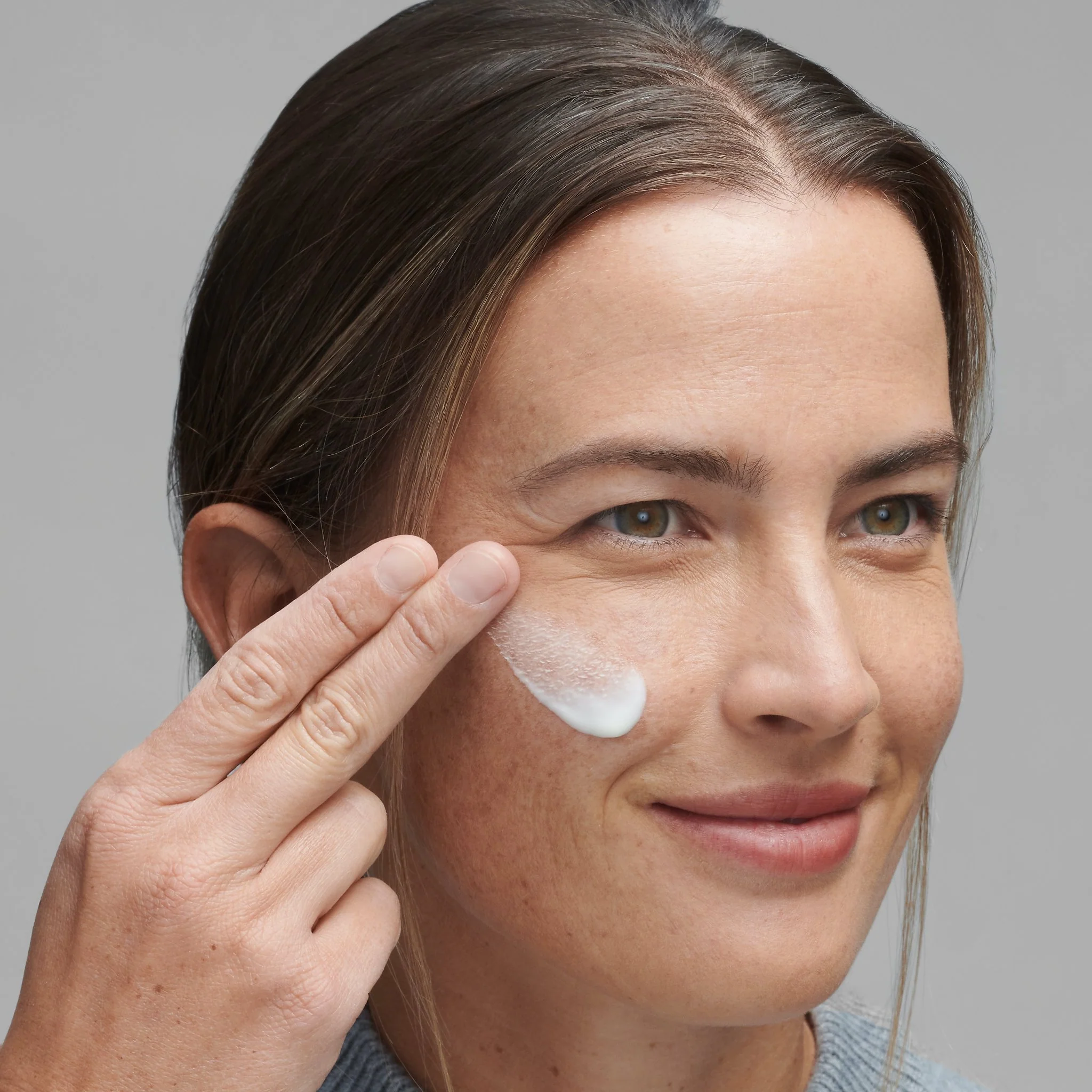 powerbright moisturiser spf50 - Image 3